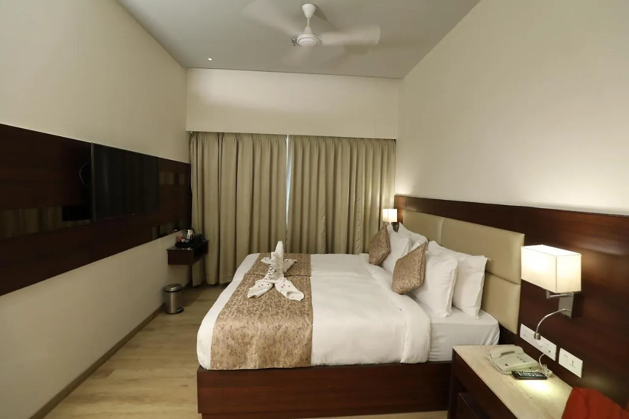 Otel Seasons Park Resort Udaipur